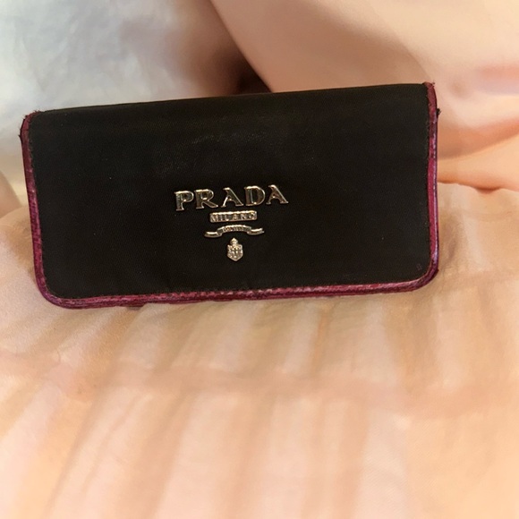 AUTHENTIC PRADA KEY HOLDERS. - Picture 1 of 9